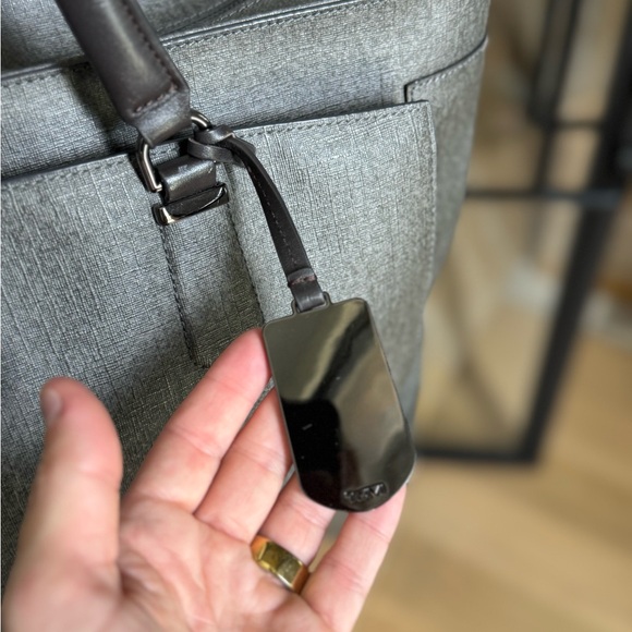 Tumi Sinclaire Business Tote - Picture 3 of 13